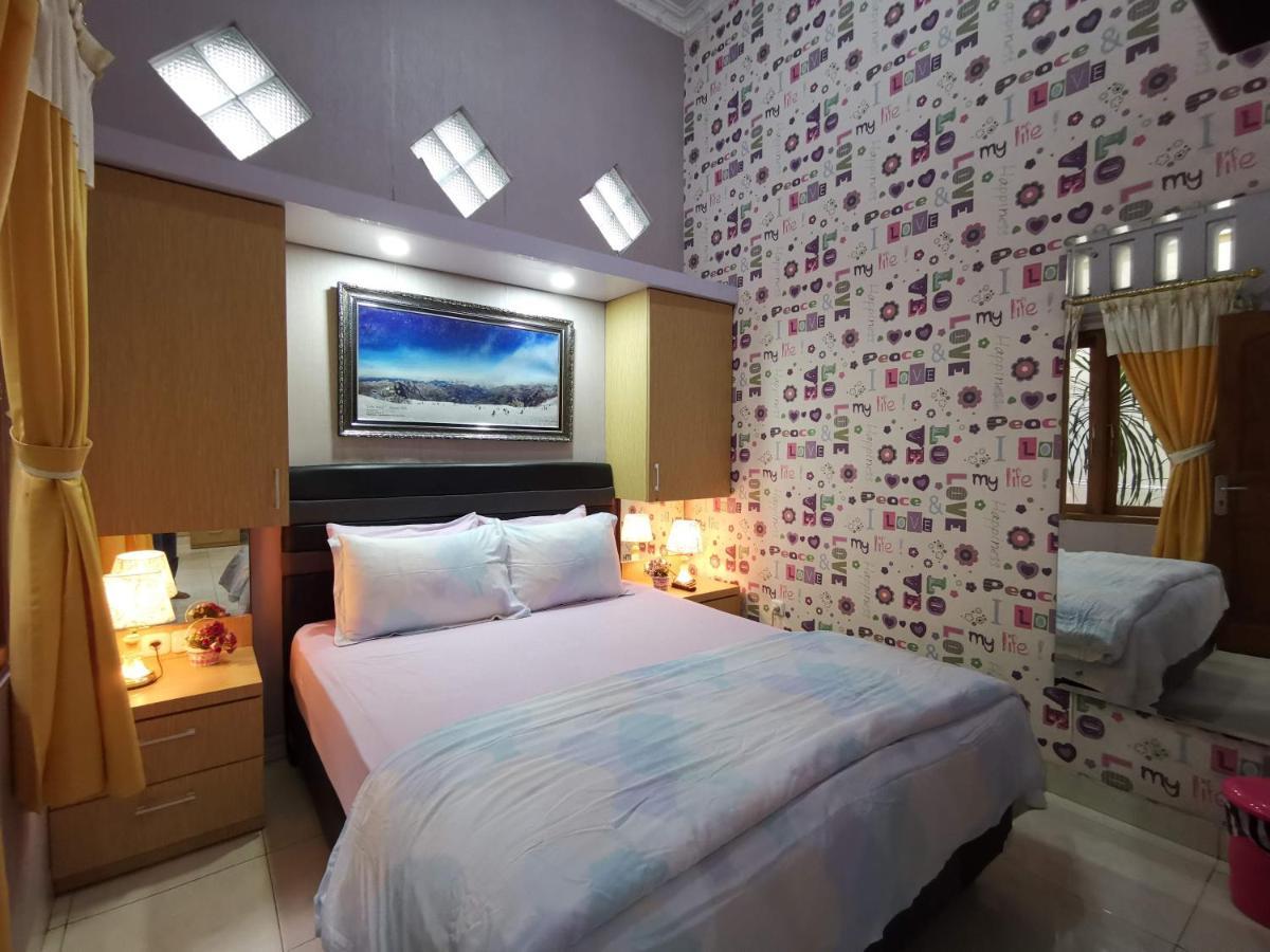 Nariska Suite Homestay يوغياكارتا المظهر الخارجي الصورة