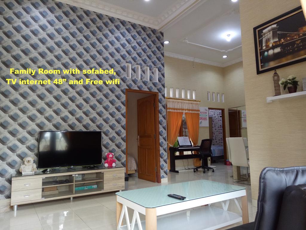 Nariska Suite Homestay يوغياكارتا المظهر الخارجي الصورة